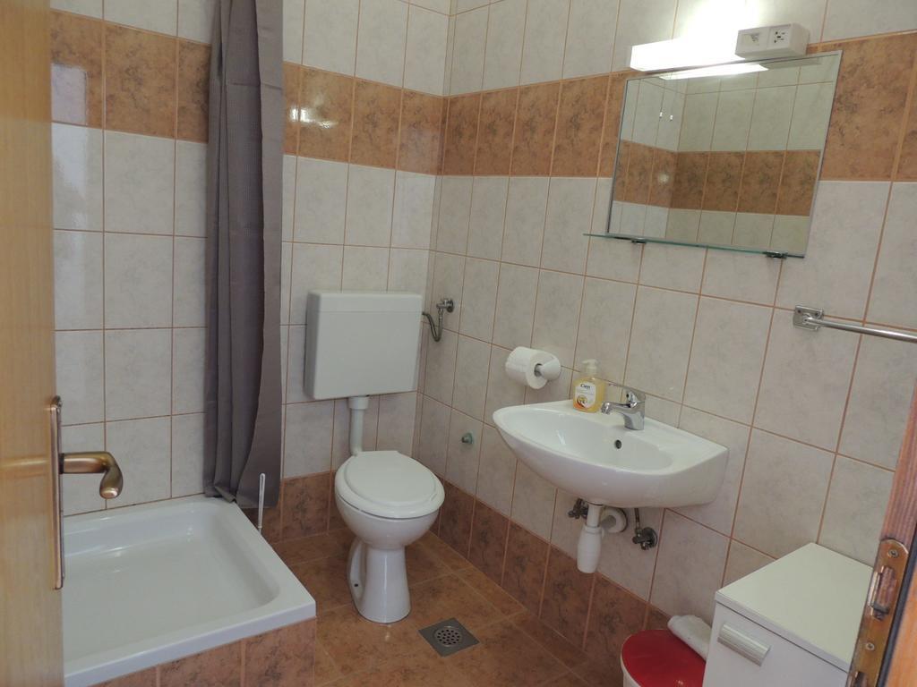 Apartments Barcarola Pag Town Zewnętrze zdjęcie